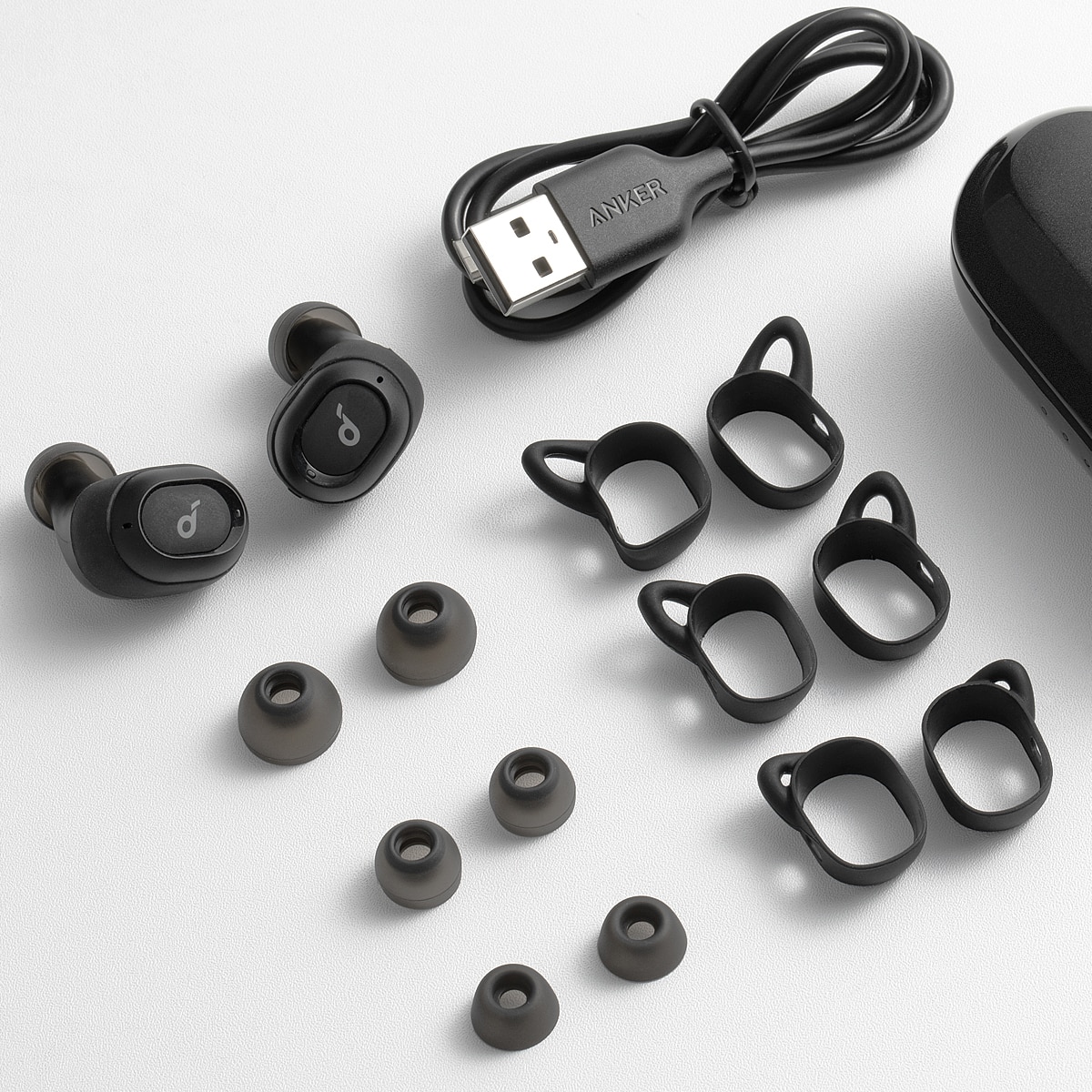 Sweatproof Noise Isolation Wireless Earphones with Bluetooth 5.0