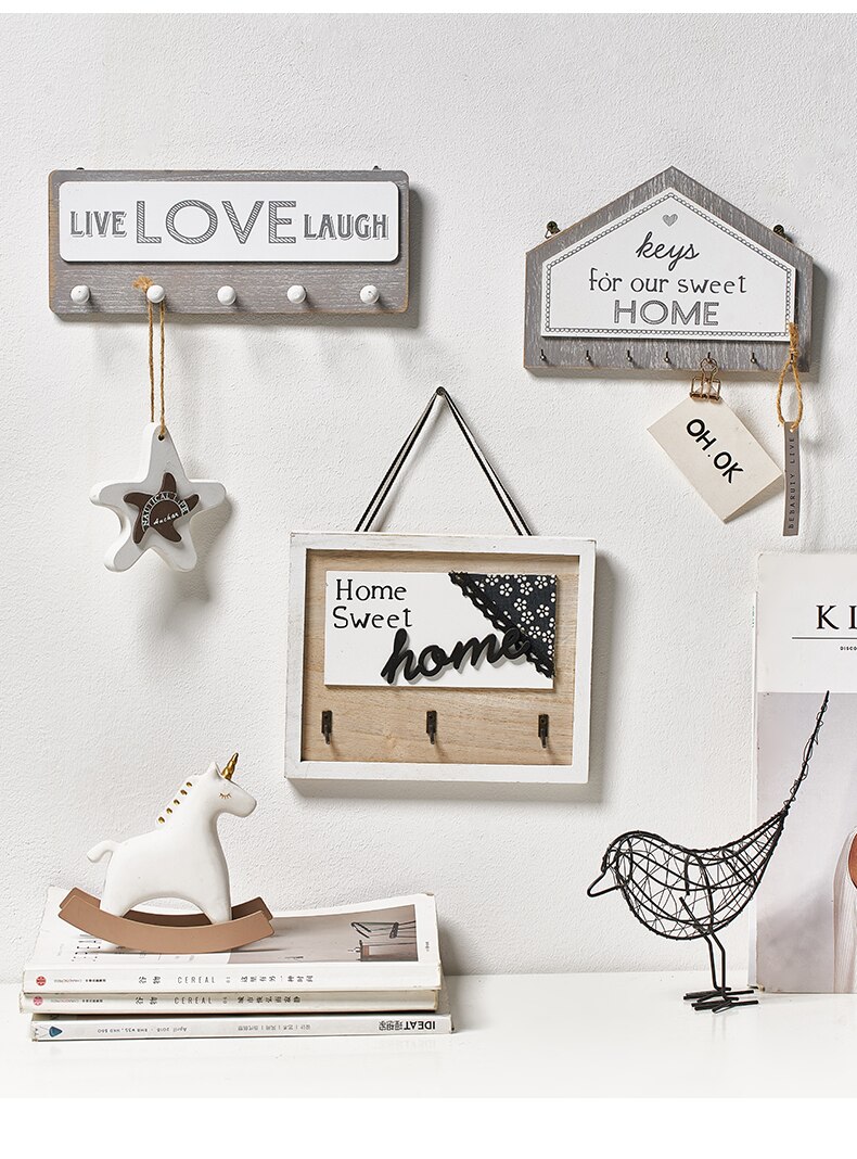 Wall-Hanging Wooden Key Hangers
